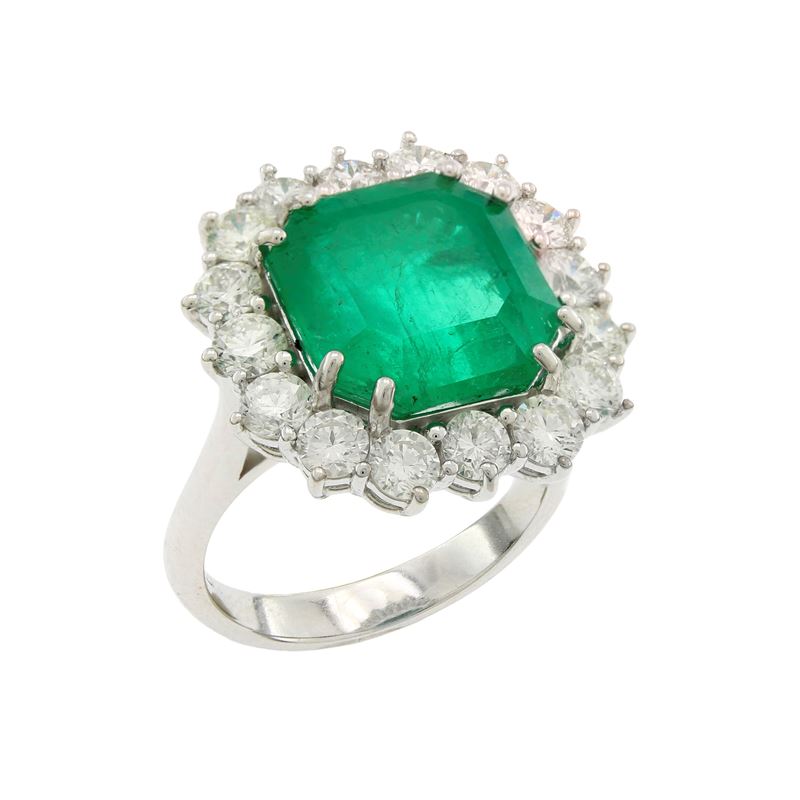 Anello in Oro Bianco 18kt con Smeraldo Naturale Colombiano