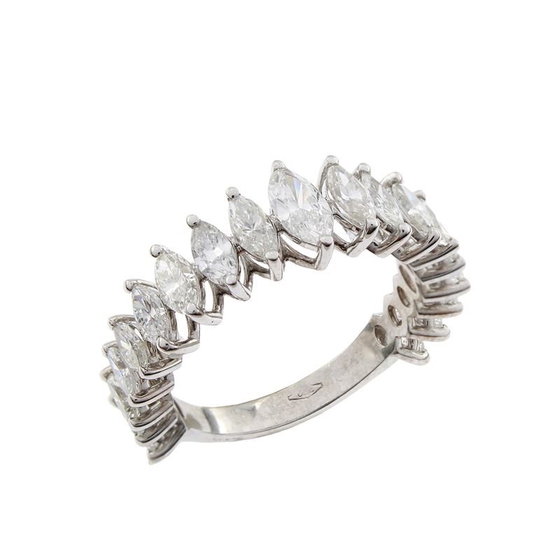 Anello Rivière in Oro Bianco 18kt e Diamanti