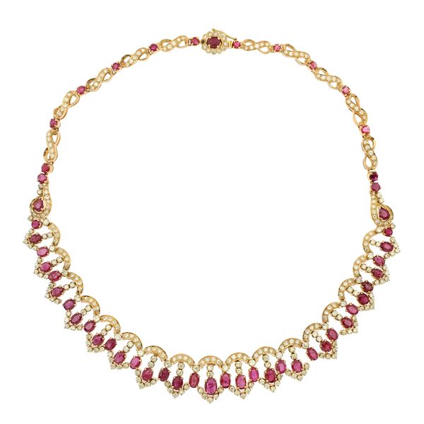 18kt yellow gold necklace with diamonds and rubies