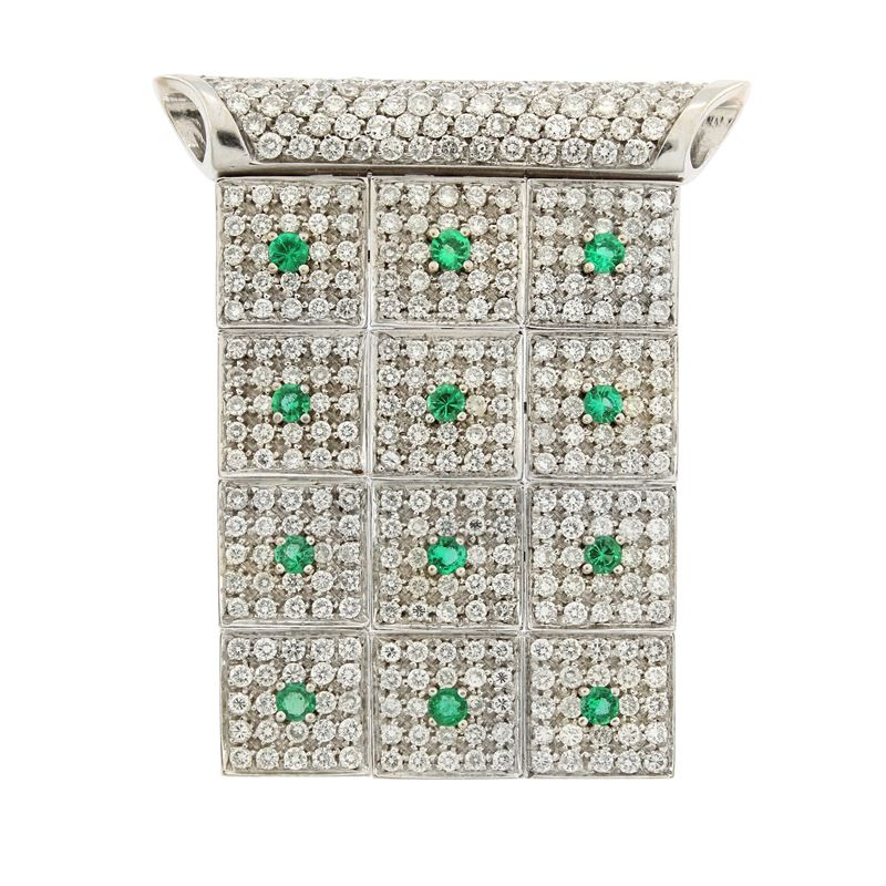 Pendente a Motivo Geometrico in Oro Bianco 18kt