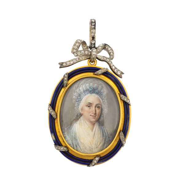 Antique portrait pendant with a bow