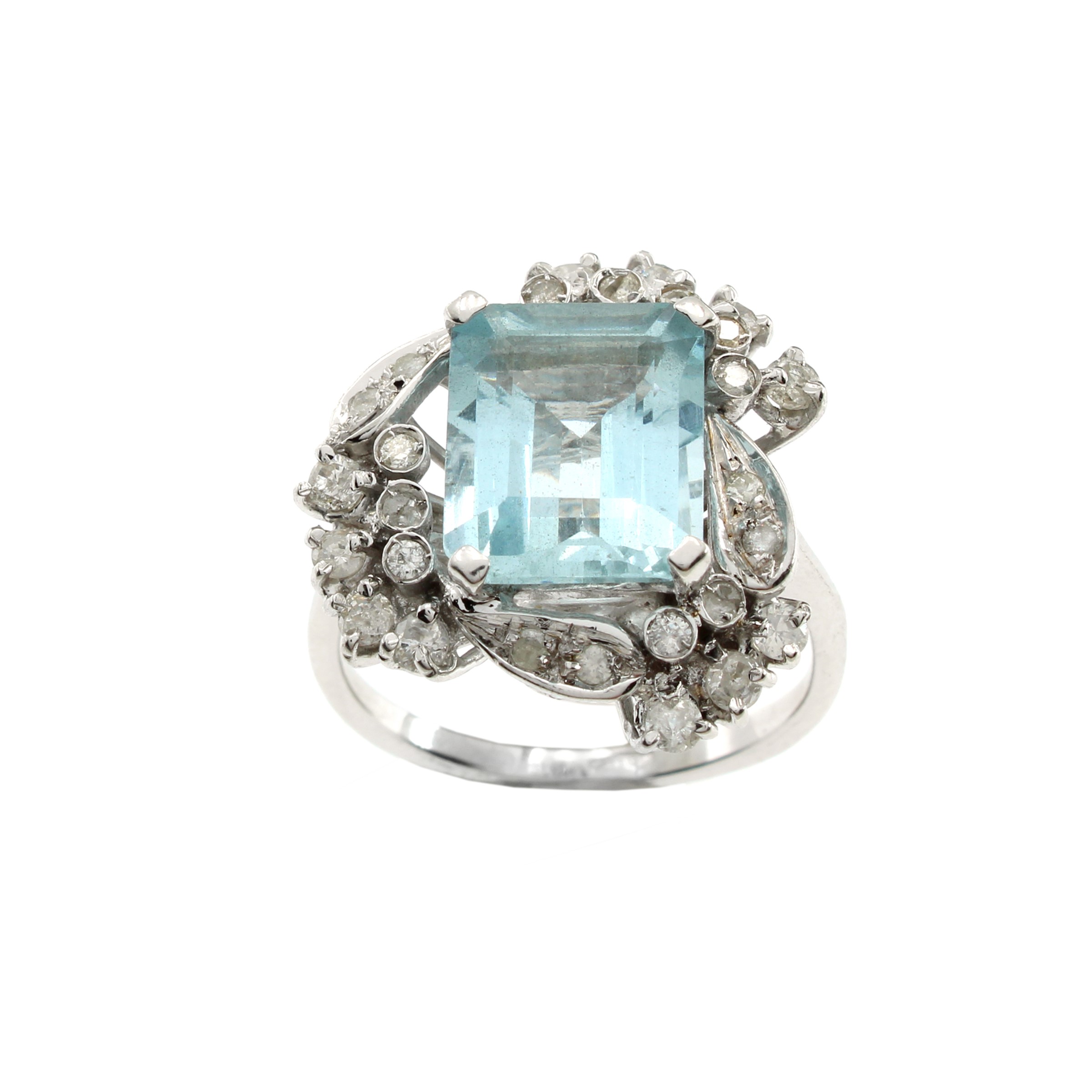 Anello in Oro Bianco 18kt con Acquamarina e Diamanti