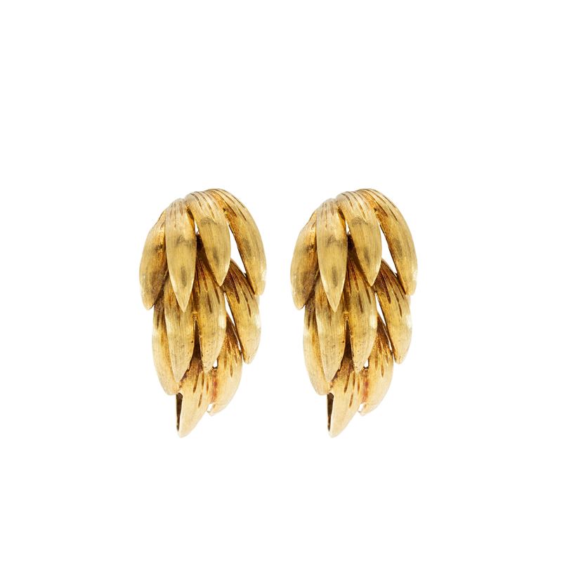 Orecchini banane a lobo in oro giallo 18kt