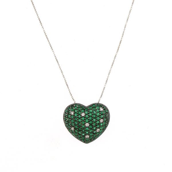 Pendente cuore in oro bianco 18kt smeraldi e diamanti