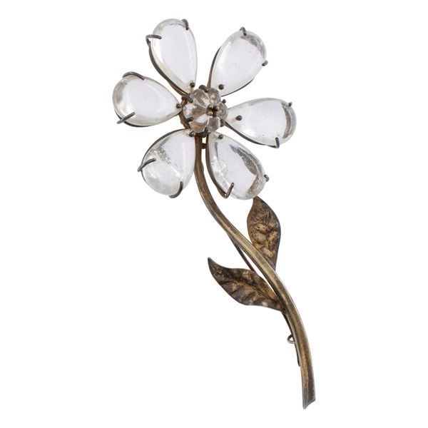 Vintage bijou brooch with floral motif
