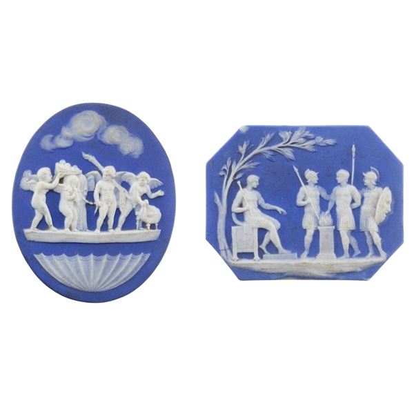 Due placche vintage in ceramica wedgwood