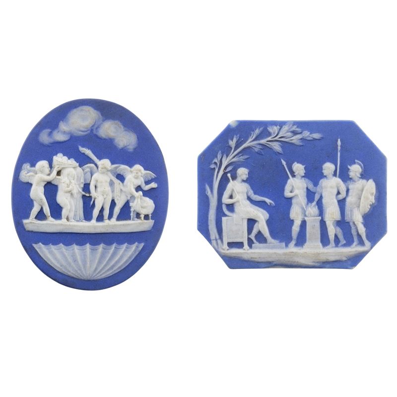 Due Placche Vintage in Ceramica Wedgwood