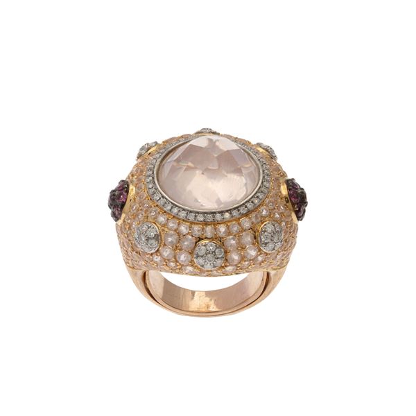 Anello in oro rosa 18kt quarzo rosa sfaccettato