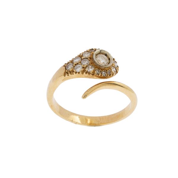 Anello a serpente in oro giallo 18kt e diamanti