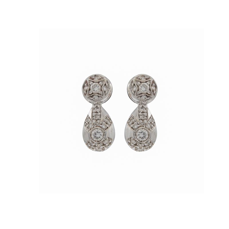 Orecchini pendenti in oro bianco 18kt e diamanti