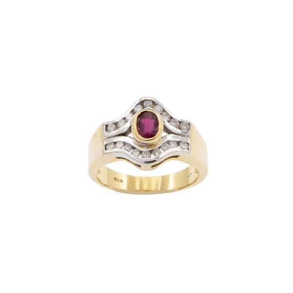 Anello in oro giallo e bianco 18kt rubino e diamanti