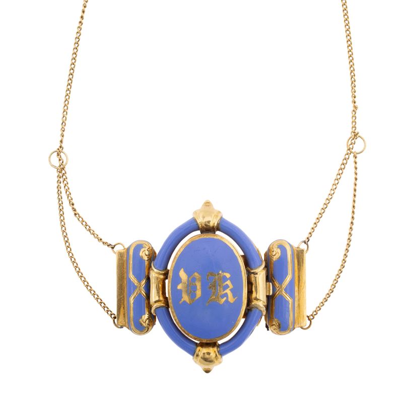 Antica collana in oro giallo 18kt e centrale decorato con smalto policromo
