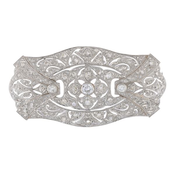 Platinum and antique brilliant cut diamonds brooch