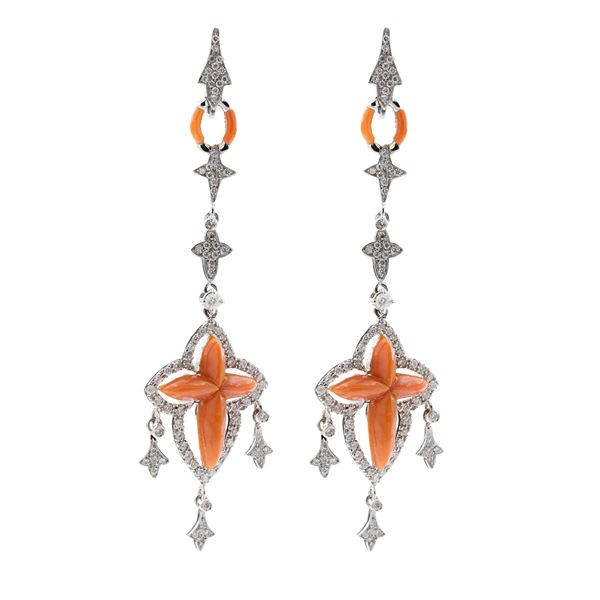 18kt white gold, coral and diamonds earrings