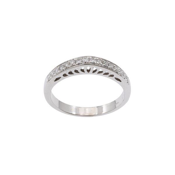 Anello riviere in oro bianco 18kt e diamanti