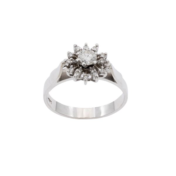 Anello in oro bianco 18kt con un diamante