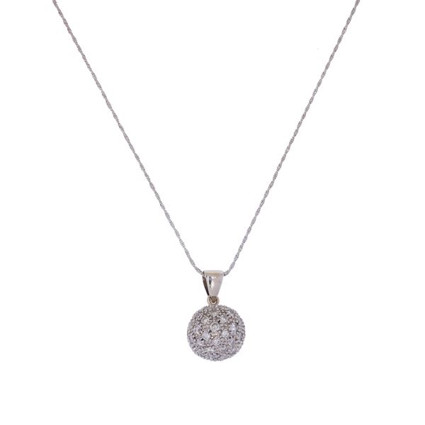 Collana con sfera pendente in oro bianco 18kt e diamanti