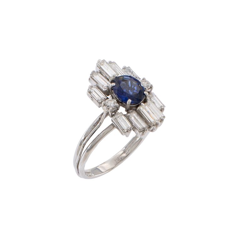 Anello in Oro Bianco 18kt Zaffiro e Diamanti