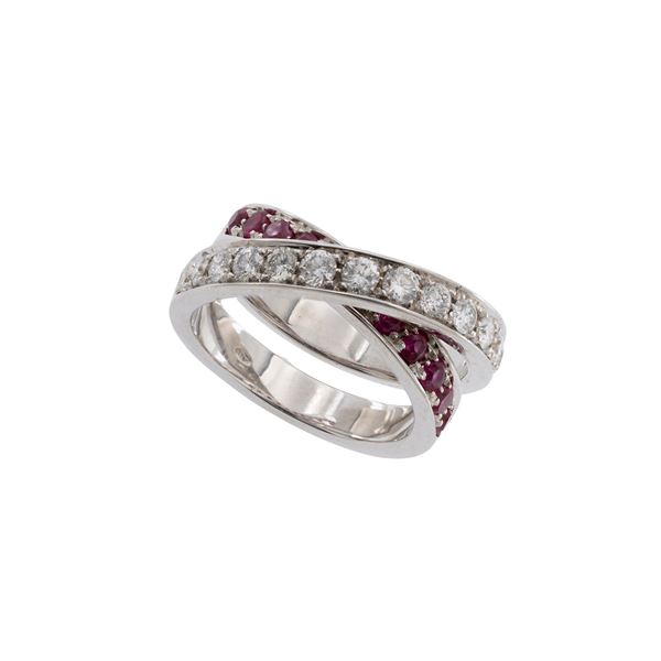 Anello in oro bianco 18kt diamanti e rubini
