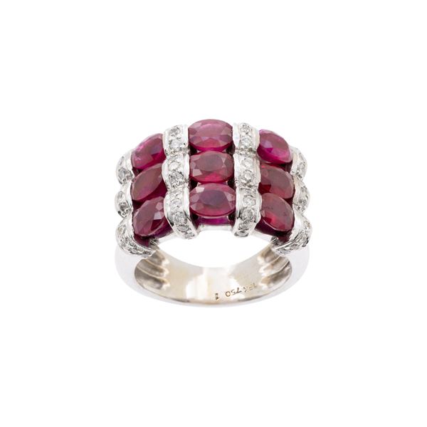Anello a fascia in oro bianco 18kt rubini e diamanti