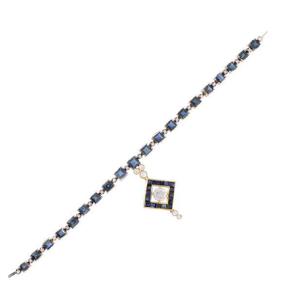 Elemento per un bracciale o per una collana
