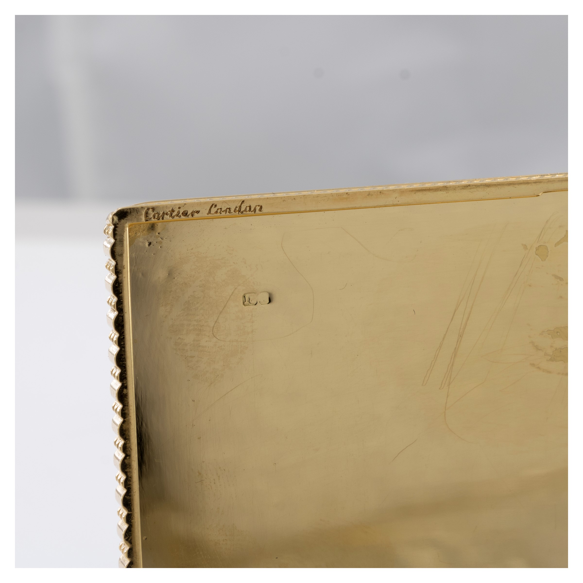 Cartier trousse in oro giallo 18kt