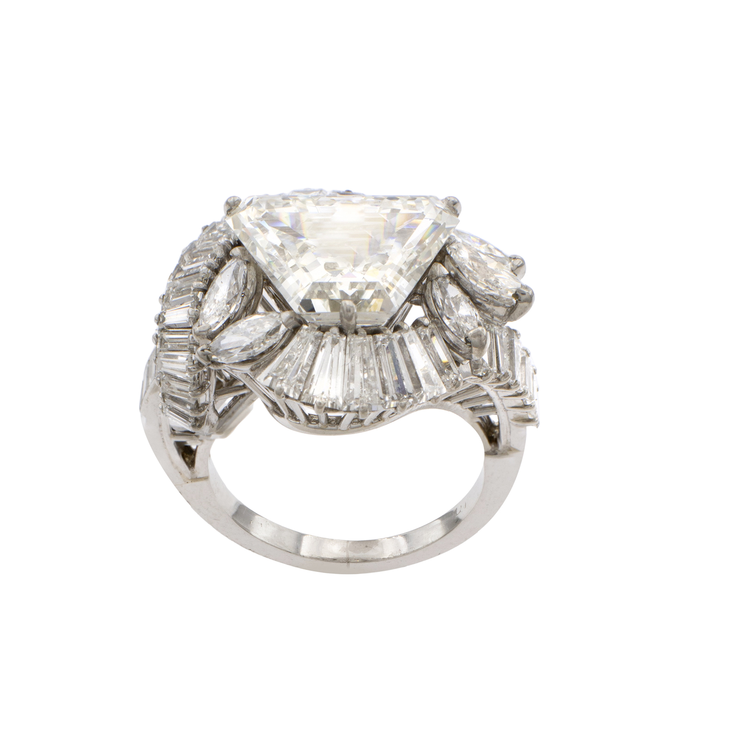 Anello in Oro Bianco 18kt con Diamante Naturale Ct 4,38