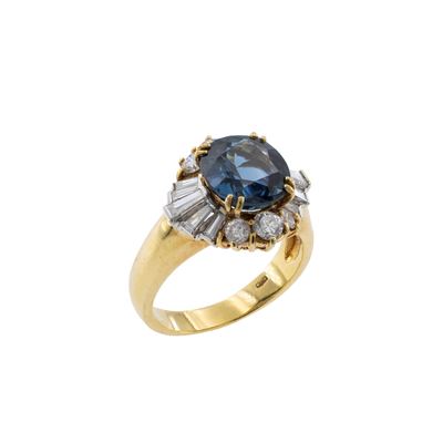 Anello in Oro Giallo 18kt con Zaffiro Naturale e Diamanti