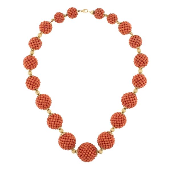 Collana in oro giallo 18kt e sfere in corallo rosso sardo