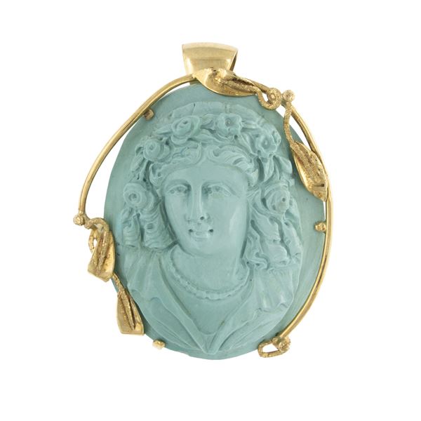 Spilla pendente in oro giallo 18kt e cammeo in turchese naturale