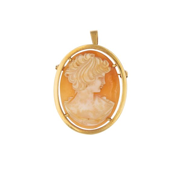 Spilla pendente in oro giallo 18kt con cammeo raffigurante figura femminile