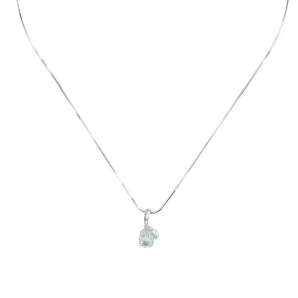Collana con pendente in oro bianco 18kt e acquamarina