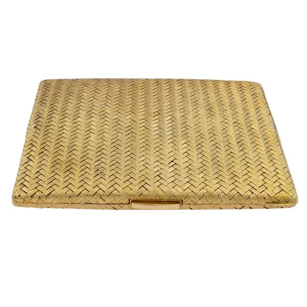 Trousse portasigarette in oro giallo 18kt