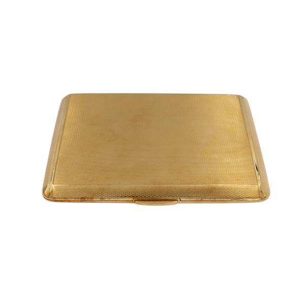 Trousse portasigarette in oro giallo 18kt