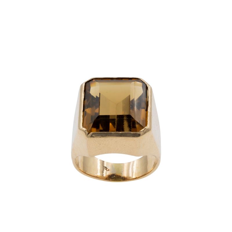 Anello chevalier in oro giallo 18kt e quarzo citrino