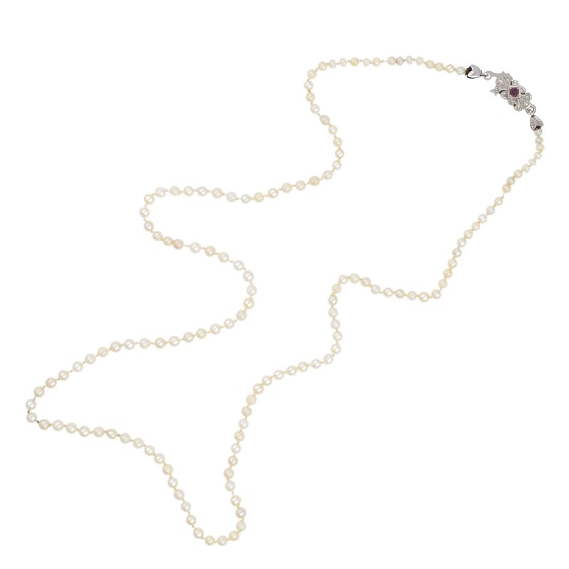 Collana ad un filo di piccole perle con chiusura in oro bianco 18kt