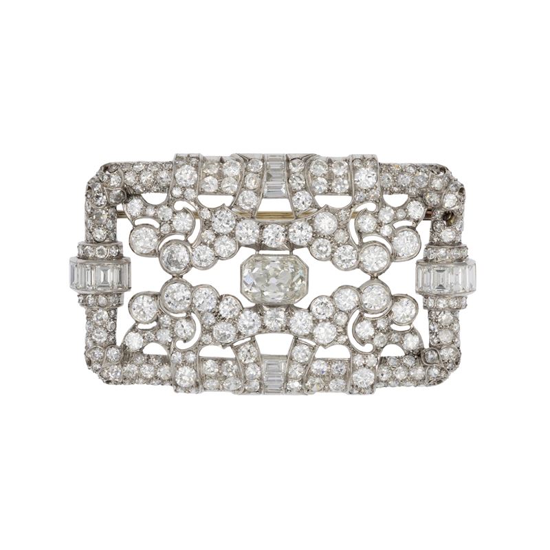 Spilla Decò in platino e diamanti