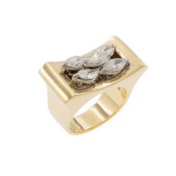 Anello a ponte in oro giallo 18kt e cinque diamanti