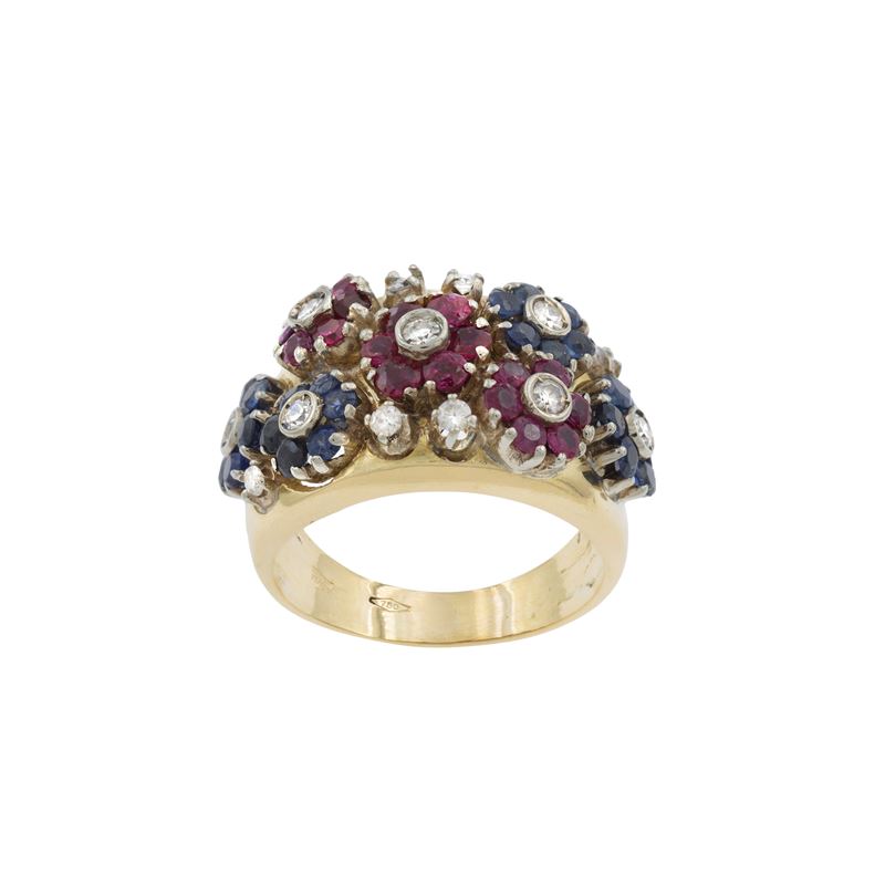 Anello a Motivo Floreale in Oro Giallo 18kt