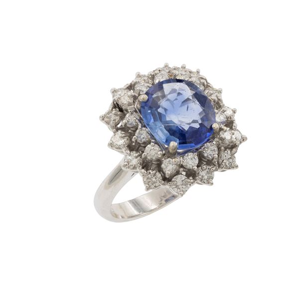 Anello in oro bianco 18kt e zaffiro Ceylon naturale