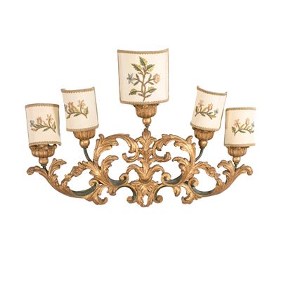 Applique in Legno Dorato, Laccato ed Intagliato a Cinque Luci