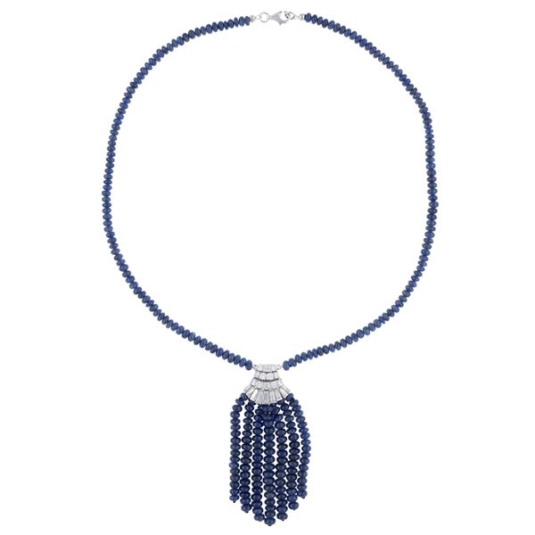 Collana ad un filo di zaffiri con nappa pendente