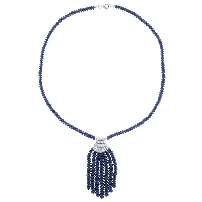 Collana Ad un Filo di Zaffiri con Nappa Pendente