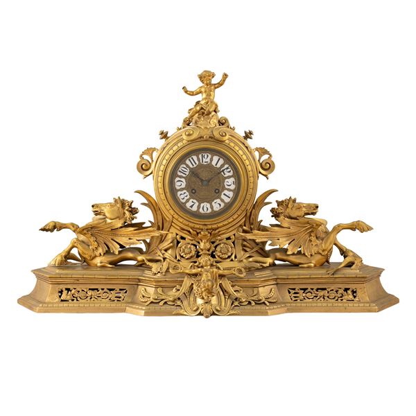 Grande orologio da tavolo in bronzo dorato