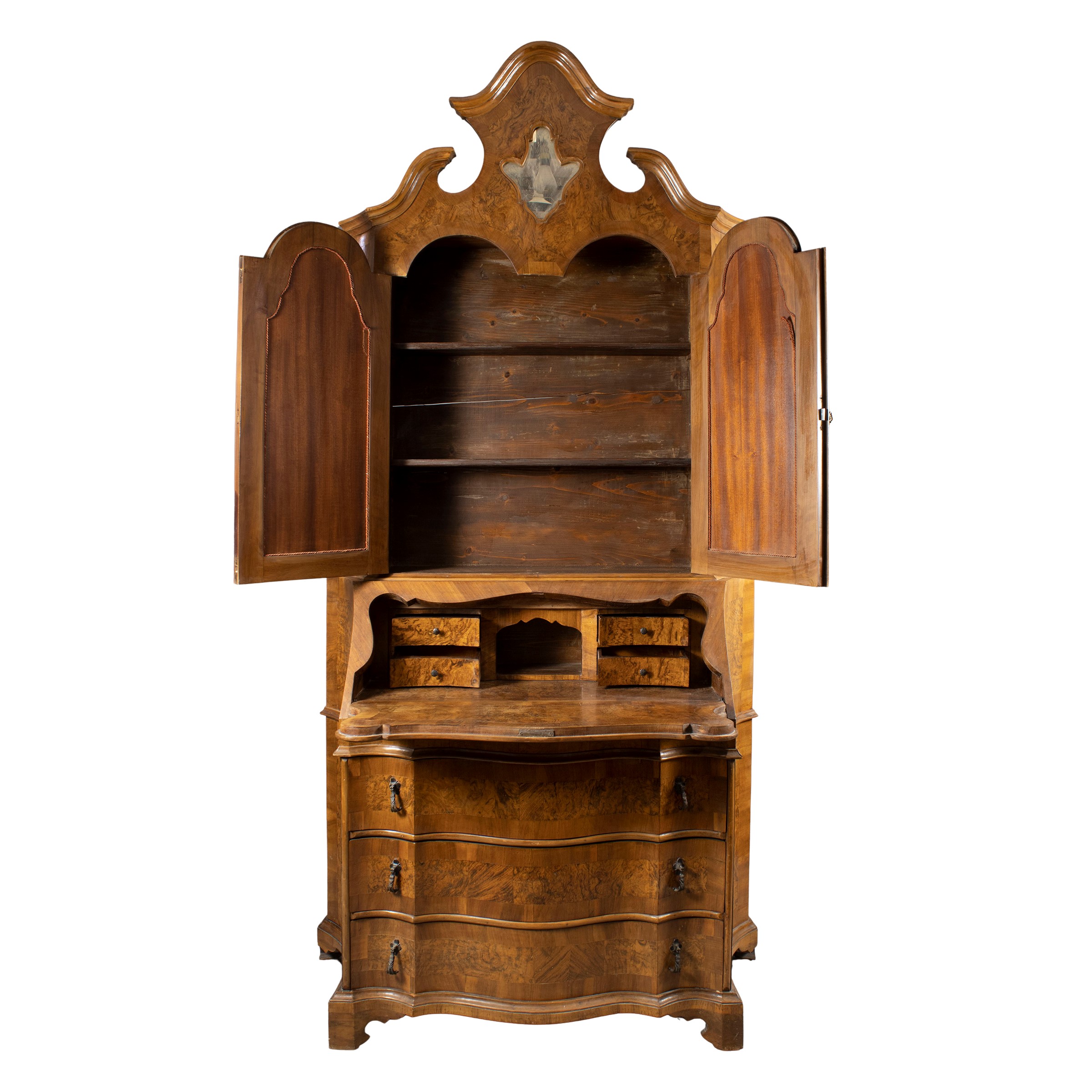 Trumeau in noce e radica di noce a due corpi