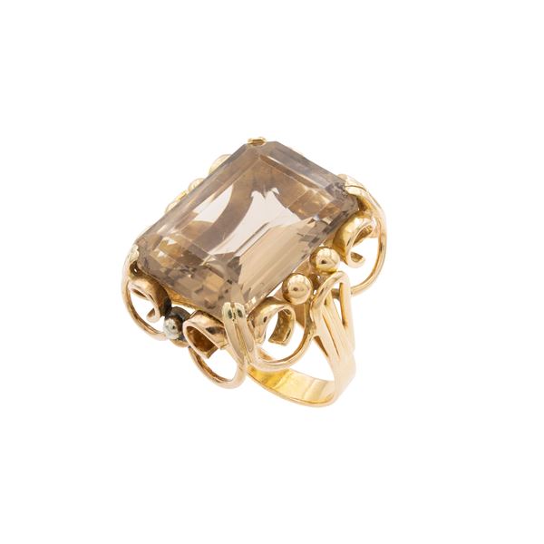 Anello in oro giallo 18kt con quarzo citrino fumé