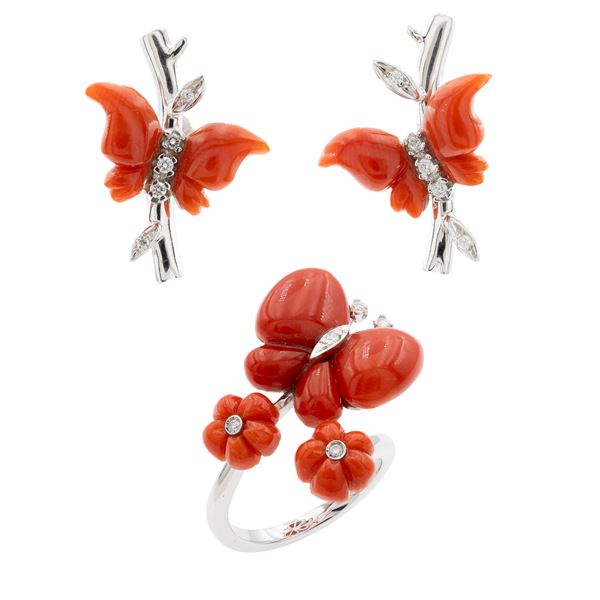 Orecchini e anello farfalle in oro bianco 18kt corallo rosso e diamanti