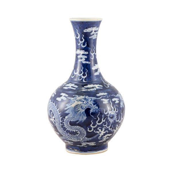 Enamelled porcelain bottle vase