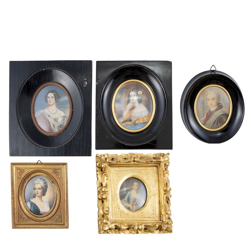 Collezione di cinque miniature