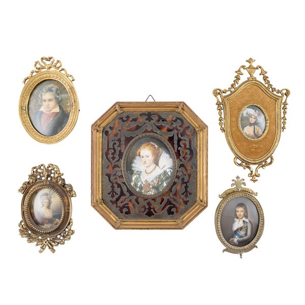 Collezione di cinque miniature